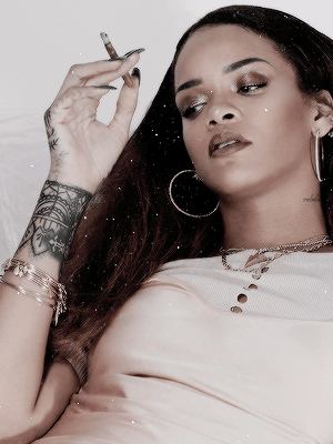Porn photo nwetss:  favorite girls ✨  [5/?] Rihanna