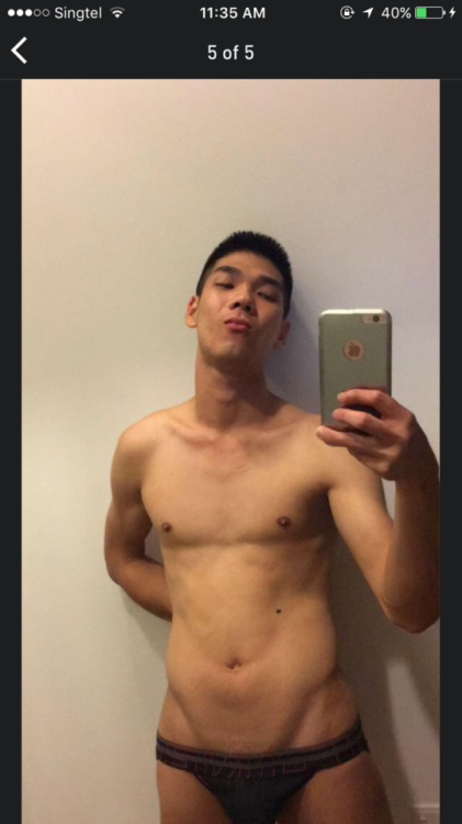 killerwhaleteo: sgboiboi92: Hot SG guy he has a few tats now and performs on cam4