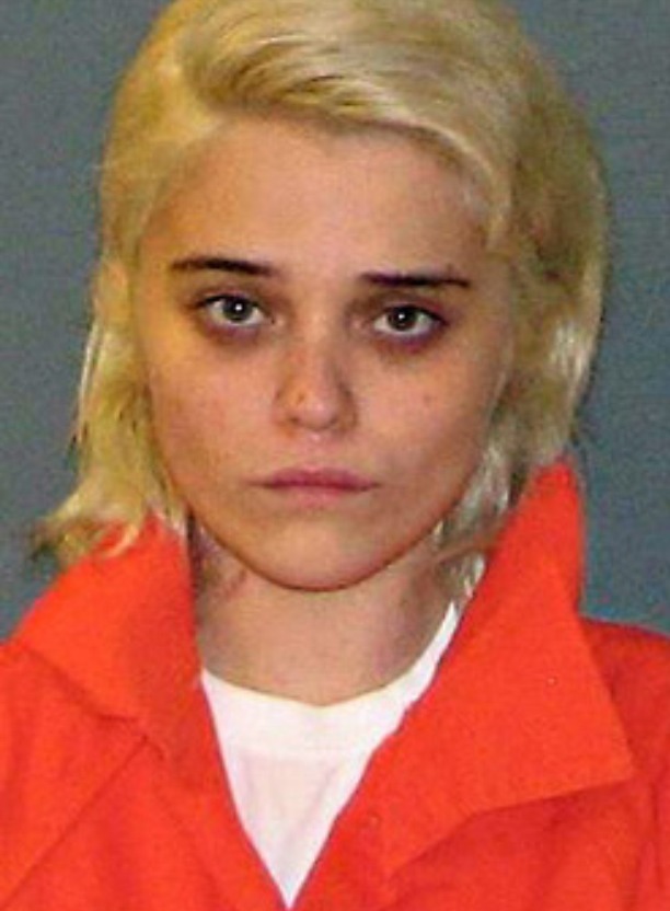 ike-bowski:  uglyplastic:  Sky Ferraira arrested for possession of heroin and ecstasy