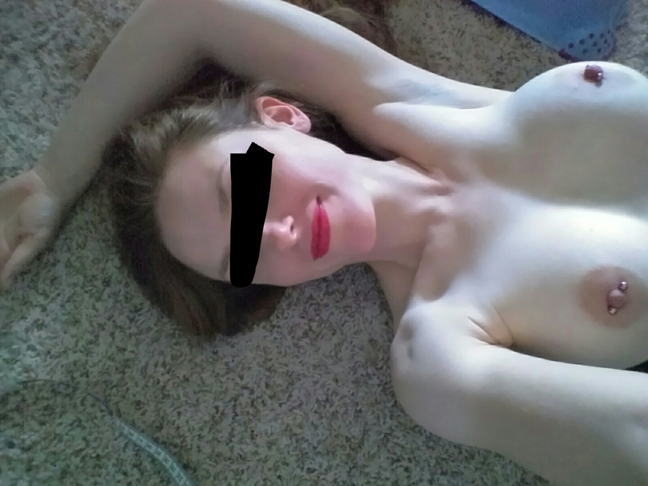 girlswithcharm:  beautiful redhead: https://www.reddit.com/user/PrincessPixie87/submitted