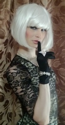 crossdressers-extreme:  Cross Dressing 