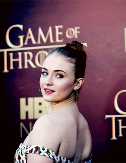 gameofthronesdaily: Sophie Turner attends HBO’s ‘Game of Thrones’ Season 5 Premiere and After Party at the San Francisco Opera House on March 23, 2015 in San Francisco, California