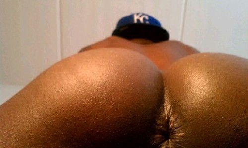 buttinyourface:  Oh that bussy!