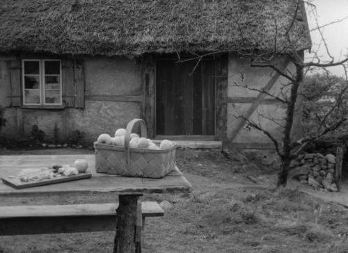 crumbargento:Vargtimmen (Hour of the Wolf) - Ingmar Bergman - 1968 - Sweden
