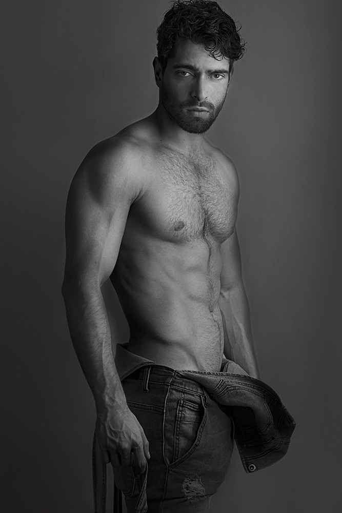 bambam62:  Sebas Tamayo by Luis Solís