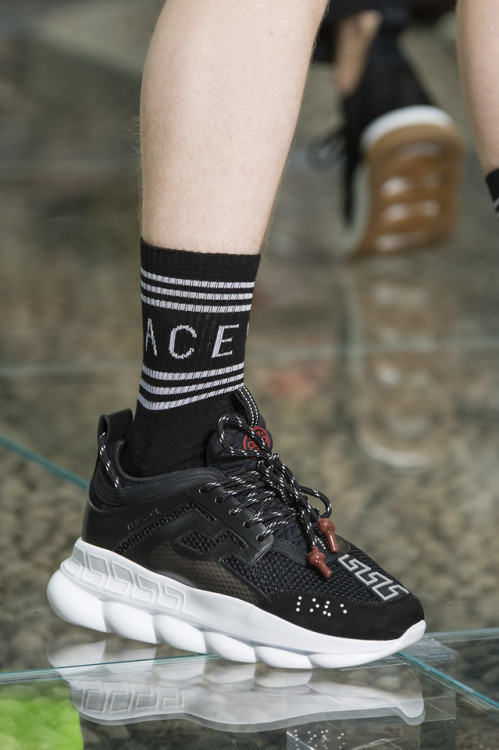 louisvuitttonn:Versace Menswear Spring ‘19