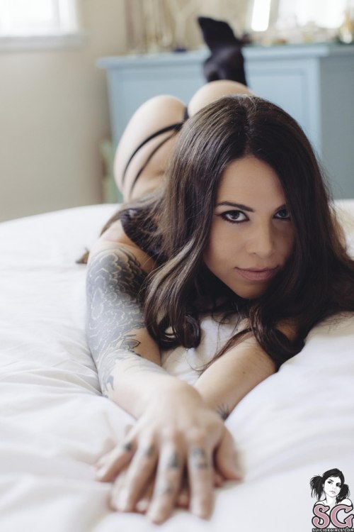 NSFW 18+ Tattoo , girl ...