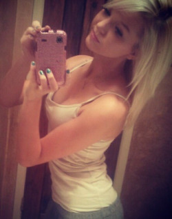 itsl4urenbitch3s:  Honesty hourrrrr. Any questions are welcome(; 