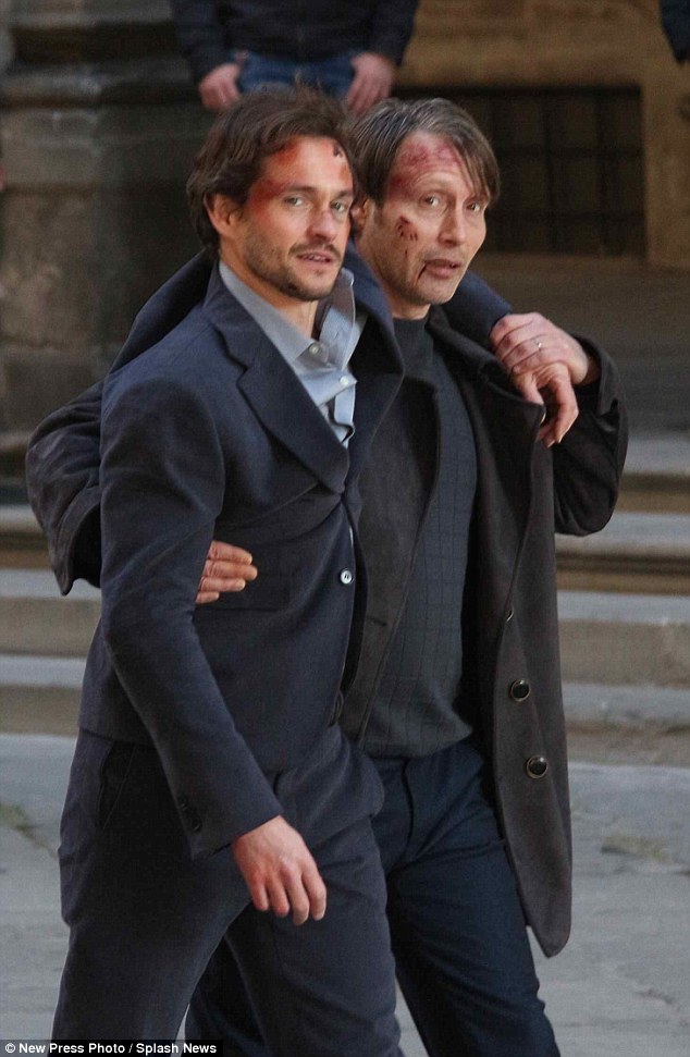 usamarupendragon:  It’s date night… went pretty rough.. but ended with a romantic