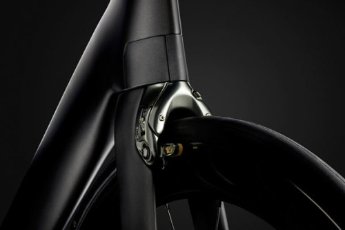 weandthecolor:   Trek Madone 9 A race bike can look so sexy! Check out the full article about the de