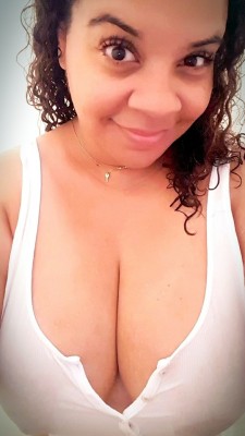 faithful34:  bat-bigasstitties:  @faithful34 coming thru to bless us on this Tittie Tuesday night  Thank you @bat-bigasstitties :)