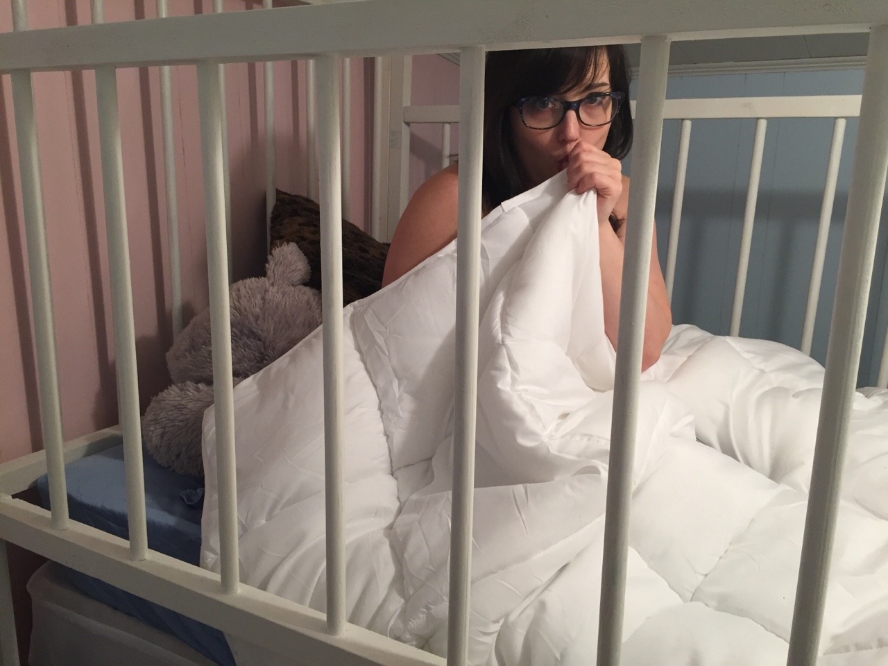 crinklelife:  Naptime in the crib! 😴 💤 💤 🛏