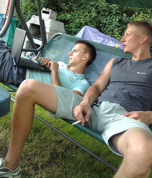 Guys With Bulges