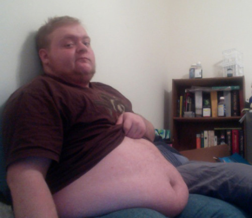 reallifescomedyrelief:  reallifescomedyrelief:  sexyfatboys:  … and Gabe’s Tummy, for those of you gunnin’ for the goods xDI have to say though, he doesn’t disappoint there either ^__~  Oh gosh, the second part of a photo set collected of me,