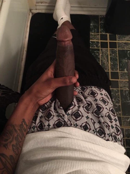 kountrykeeper:  markowms:  Tall dude with a long dick    FOLLOW @Mark0_P0l0 IG: Markowms Snapchat: Markovwms  I’ll take it … ALL!!!!