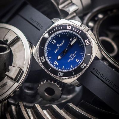 Instagram Repost
ralftech_official  Blue mood Tuesday… Featuring WRX Electric Ocean. What is your mood today? What’s in your mind? [ #ralftech #monsoonalgear #divewatch #watch #toolwatch ]