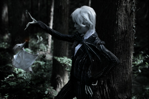 adisneyfairytale: uley-skellington: Jack Skellington: Urei deviantART Twitter photo by MISAKI Tim B