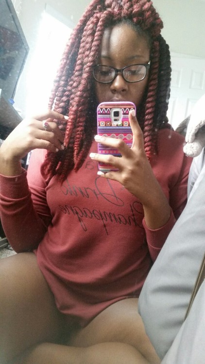 volatilequeen:  Just for BlackOut ✊✌😚