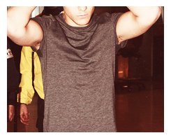 caulmhoods-deactivated20190604:  Reasons I adore Louis Tomlinson: Arms/Biceps   
