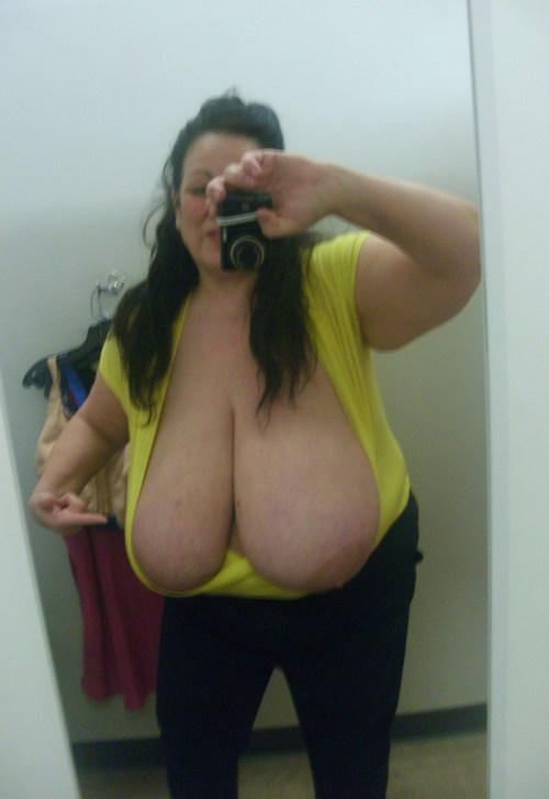 garyplv:  heavyandhanging:  hugetitassluvr4: adult photos