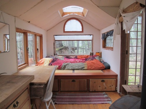 earthsongs:  tinyhousecanada:  The Gypsy Wagon.  Been absolutely obsessed with tiny houses lately. When Jimmy and I both graduate I want to build our own mobile tiny home and go all over the place :)