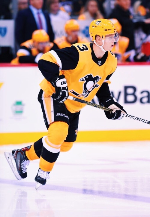 zachastonreese:Stars @ Penguins₍₁₁.₂₁.₁₈₎