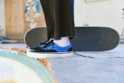 The iconic Era Pro gets the Rowan Zorilla touch with black and blue croc suede and upgraded wit
