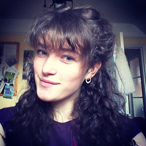 Eww, I have no makeup on but look&hellip;I have a fringe :P #newhair #selfie #curlyhair #nomakeu