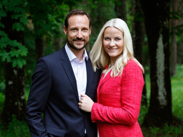 royalwatcher:  This summer, Their Royal Highnesses Crown Prince Haakon and Crown Princess Mette-Mari