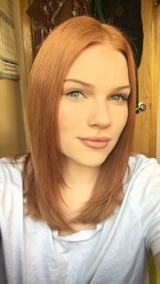 yourlittleredhead:  levicoralynn