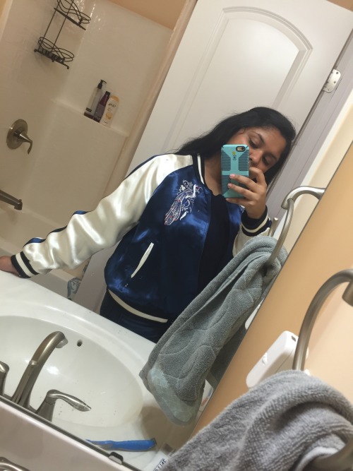 captainsaltymuyfancy: browngirl: the jacket came!!!!!!!!!!!!!!!!!!! IT LOOKS LIKE ZAYN’S VUITT