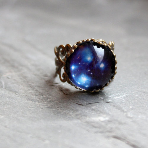 kin-gifts:  Galaxy Rings, ฤ.00 Top | Bottom Left | Bottom Right