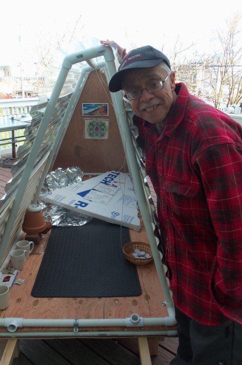 teddywolfsong:  bisexualfemme:  bisexualfemme:  Mini Homes for the Homeless My friend Peter (pictured above) and a group of misfits from the local community have gotten together to build portable miniature homes to give out free of charge to our friends