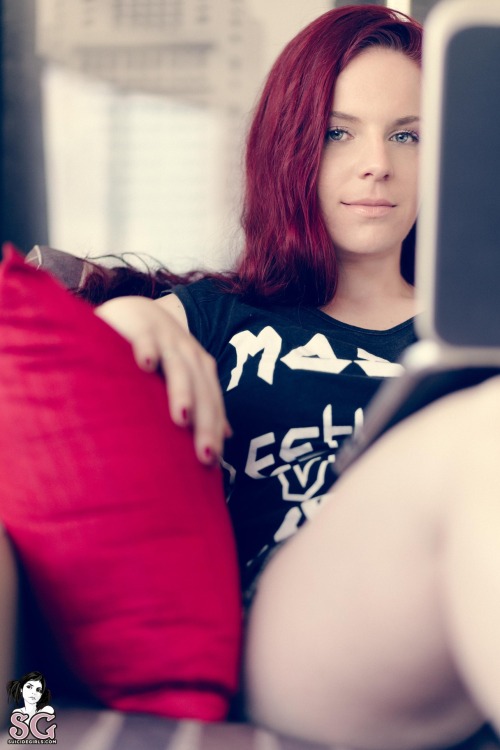 past-her-eyes:  Litha Suicide litha.suicidegirls.com For South African SuicideGirls 