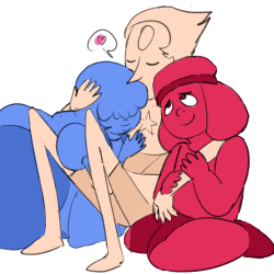 ughbread:  three’s a crowd but pearl doesn’t mind  