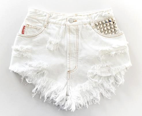 short jeans branco rasgado