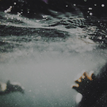goldentailedmermaids:Mermaid moodboard : Sirens/Mediterranean mermaidsThey sing and lure men to the 