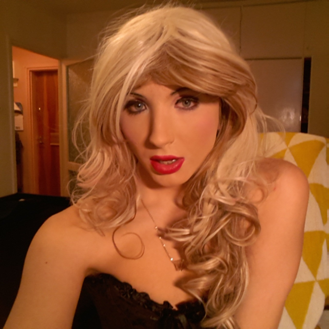 femboisdaddy3:  Fembois · Sissybois · Girlyboys · Traps → here
