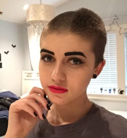 maybe-its-witchcraft:  When your in the middle of shaving ur head  Your gorgeous, glad that you deci