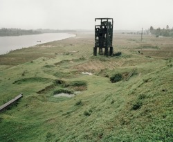 thephotoregistry: A Ruined Gun Tower, near Quang Tri, Vietnam, 1984 Leo Rubinfien 