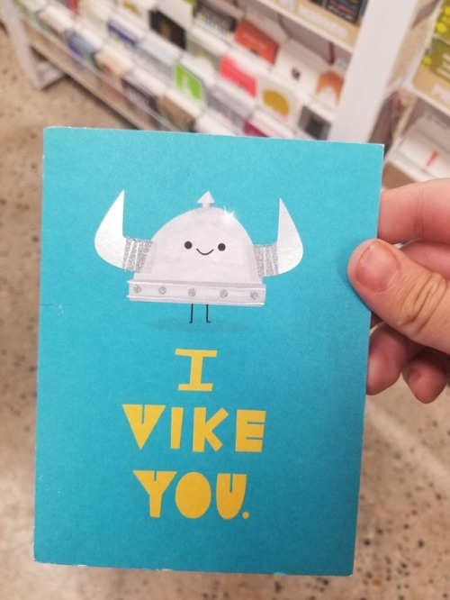 chasetheskeleton:young viking love ❤️
