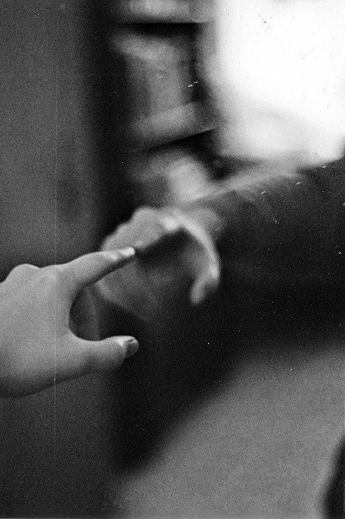 archillect:  http://twitter.com/archillect
