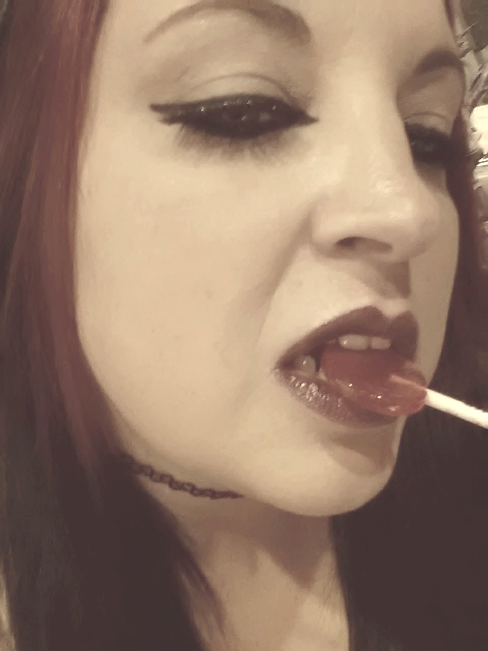 pixie-bitch75:  Yes please specify… 💜kisses,pixie💜