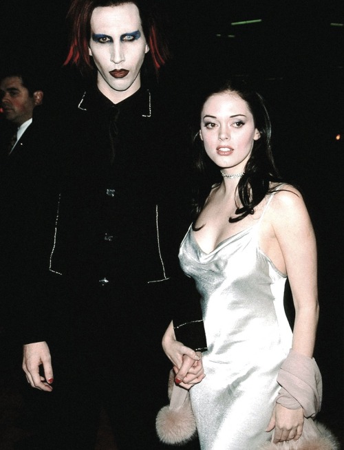  Marilyn Manson and Rose McGowan, 1999 ~source: https://www.instagram.com/moonmotel/telegram: http