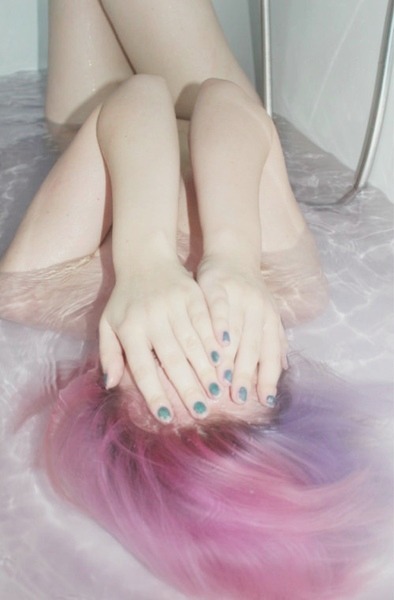 lostanddestroy:  Untitled | via Tumblr su We Heart It. http://weheartit.com/entry/71621158/via/itsalonelyday
