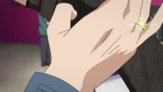 thranduilings:  i think one really cute detail is that Viktor used to wear gloves