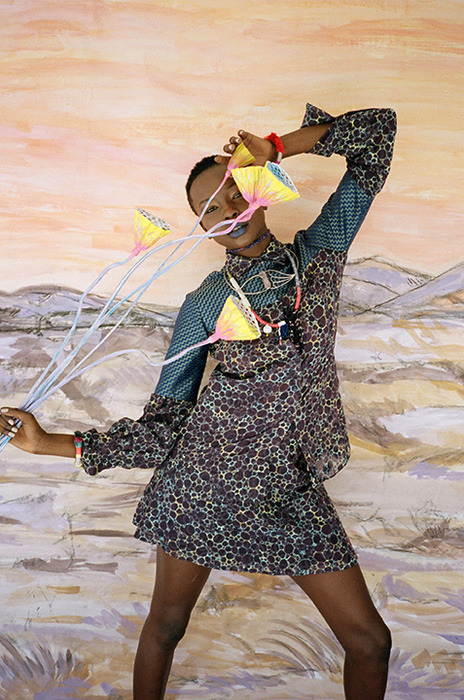chocolatecakesandthickmilkshakes:  devoutfashion:  Yaya Deng For Yen Magazine by