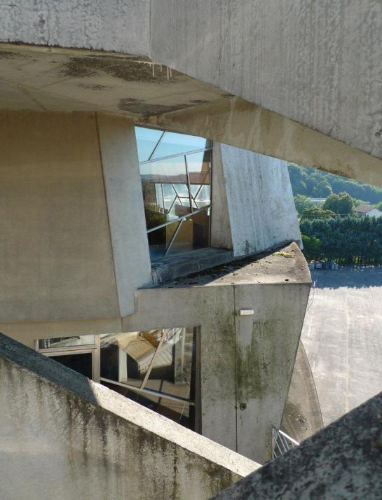 architectureofdoom:  myszkin:   Liceum św. Marii w Verpilliere, proj, Georges Adilon,