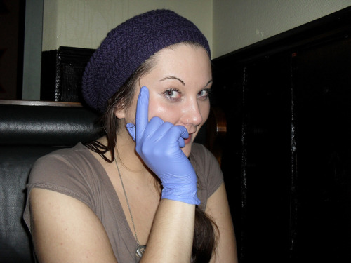 https://gloveslover.tumblr.com/post/159602624138