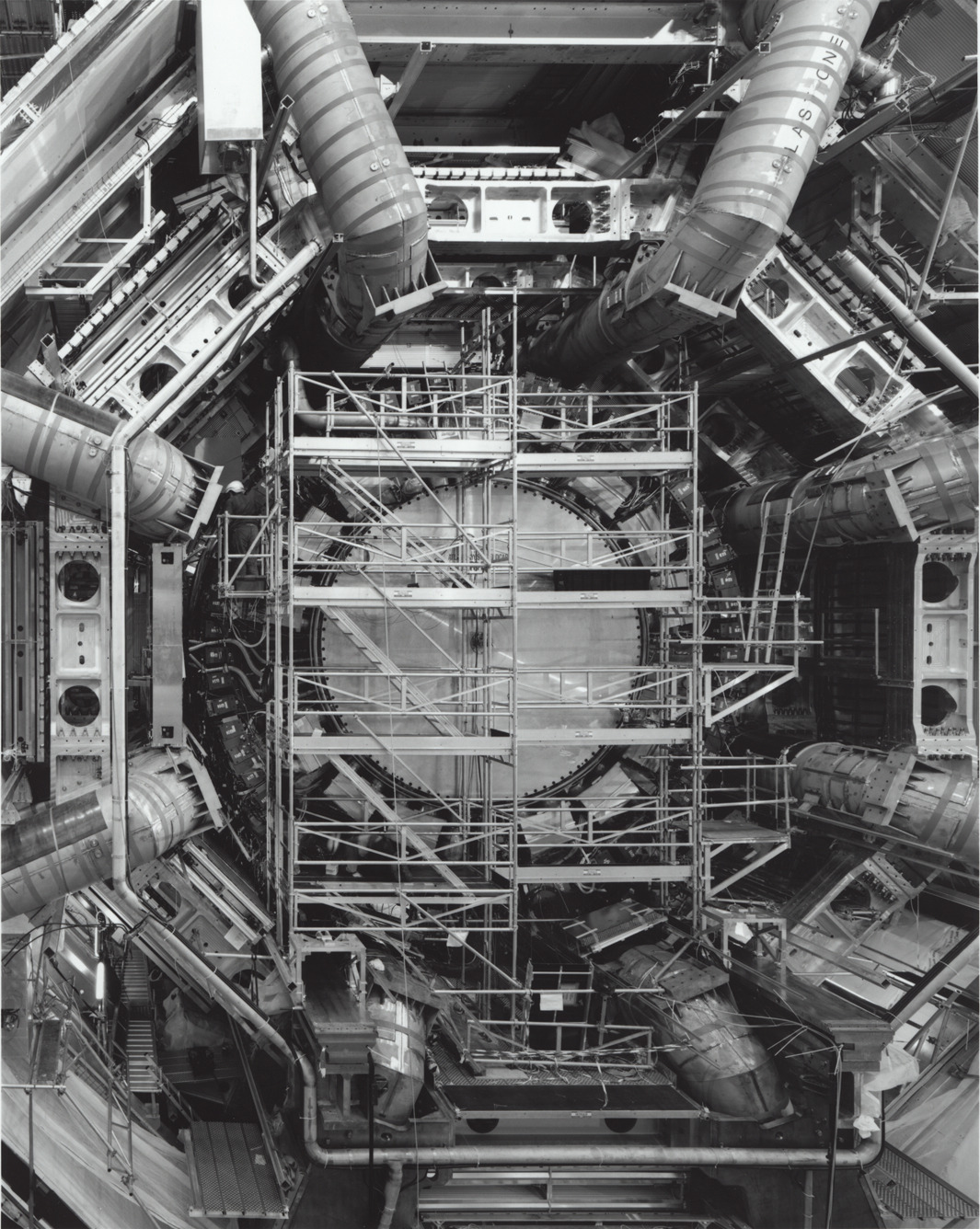 bobbycaputo:  Inside the World’s Grandest Science Machines   As scientists around